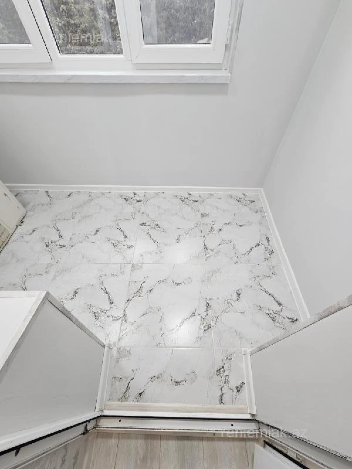 Satılır 2 otaqlı köhnə tikili 44 m²