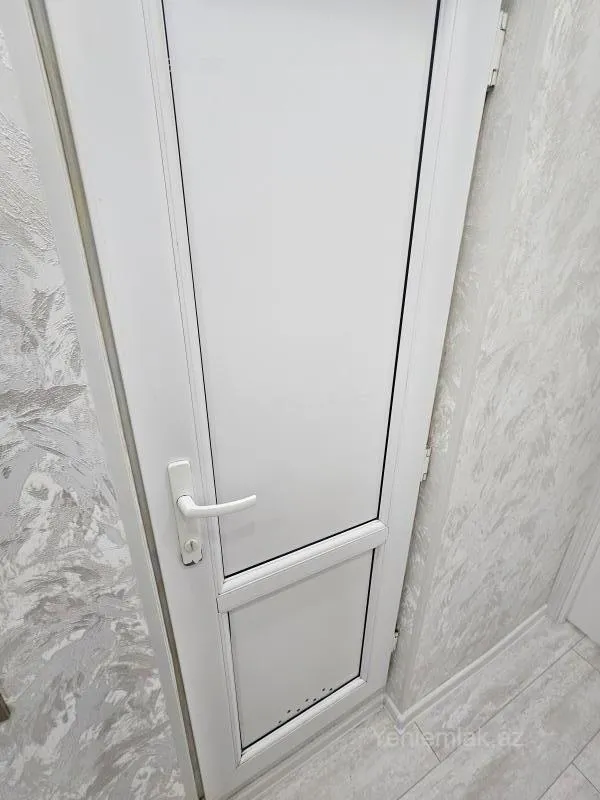 Satılır 2 otaqlı köhnə tikili 44 m²