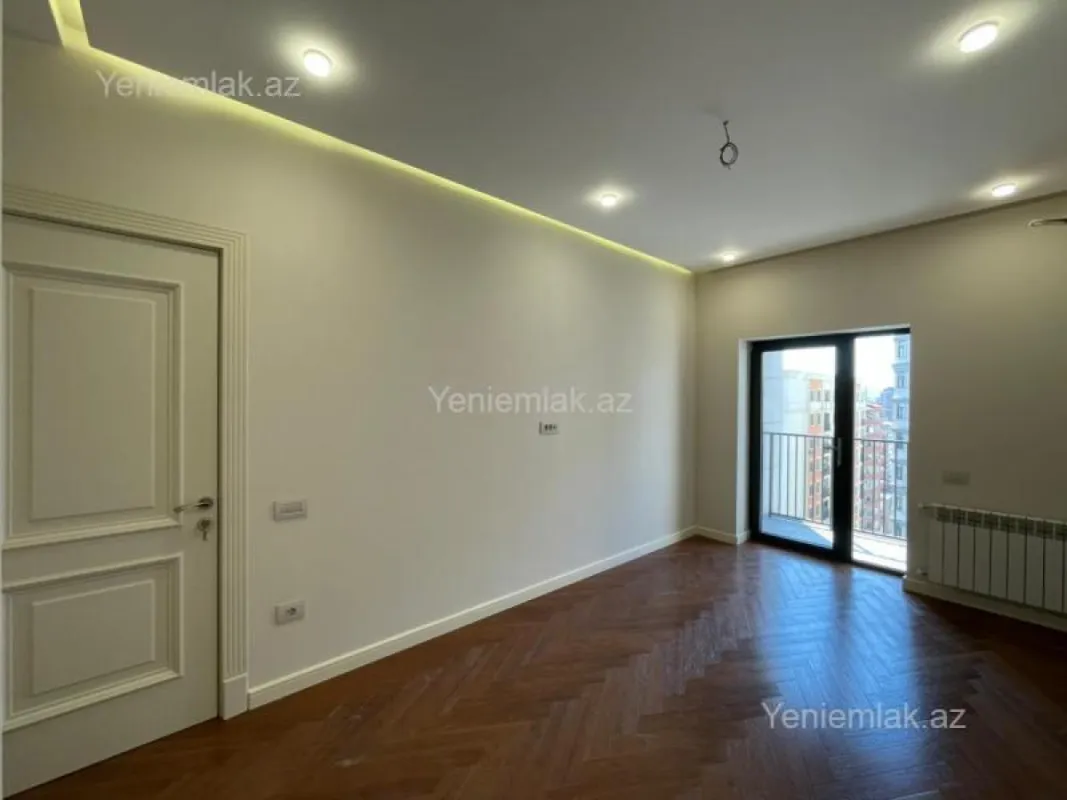 Satılır 2 otaqlı yeni tikili 68 m²