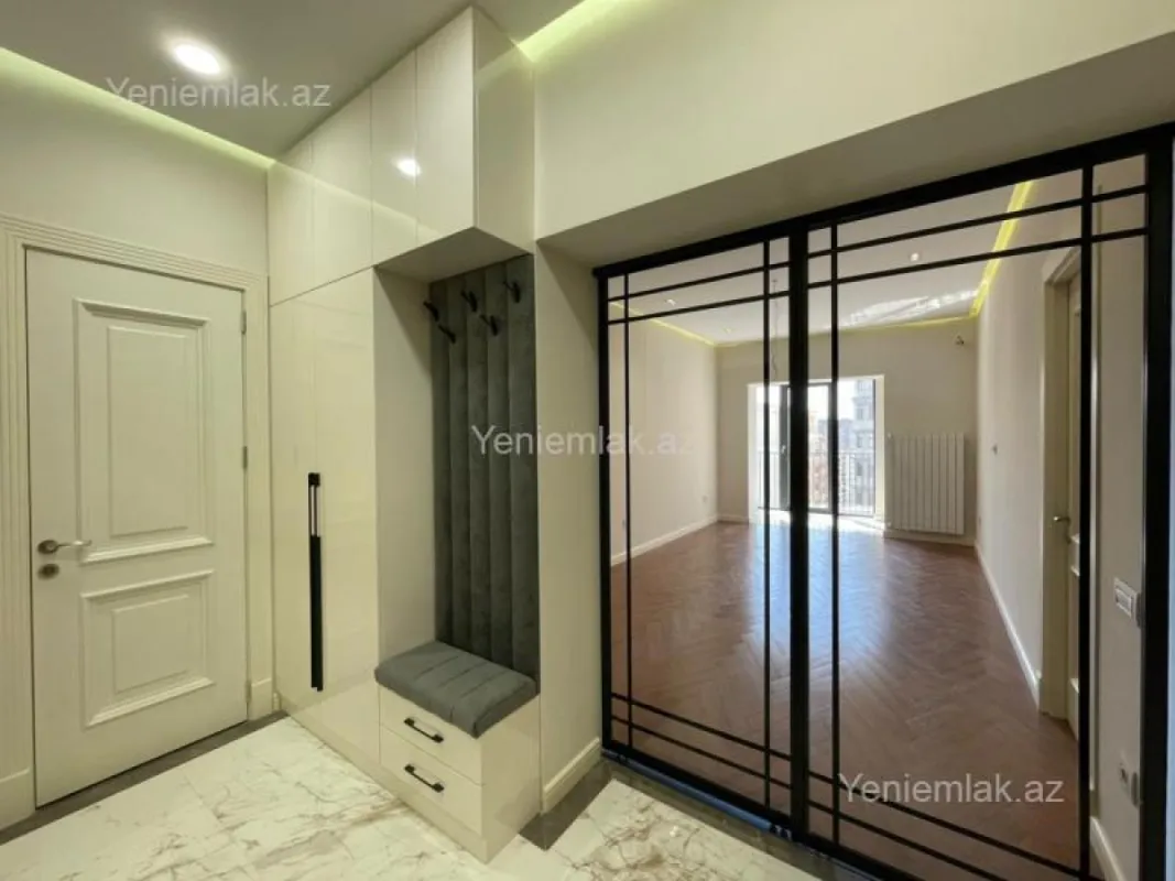 Satılır 2 otaqlı yeni tikili 68 m²