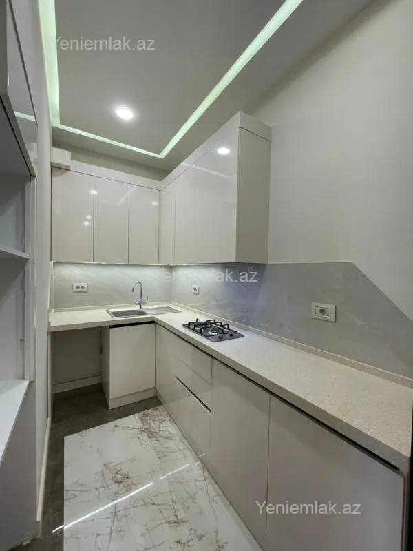 Satılır 2 otaqlı yeni tikili 68 m²