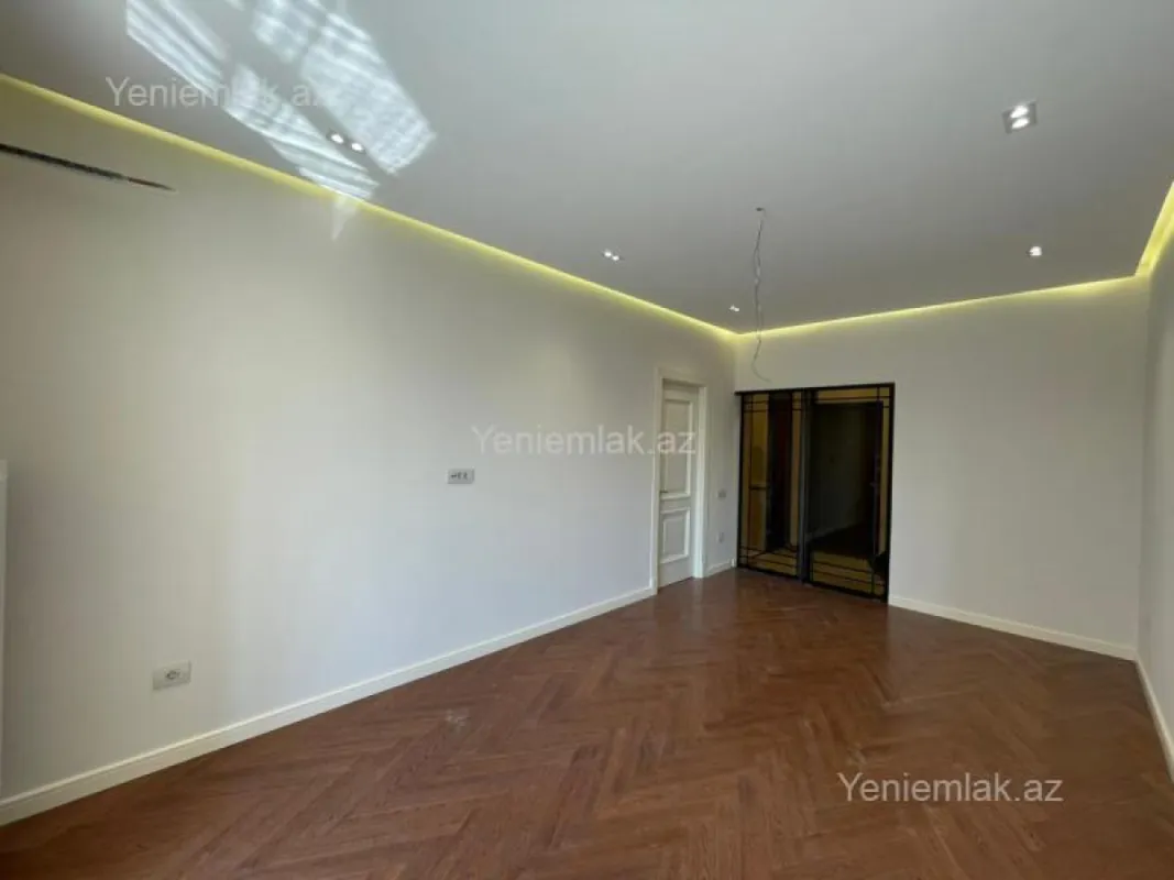 Satılır 2 otaqlı yeni tikili 68 m²