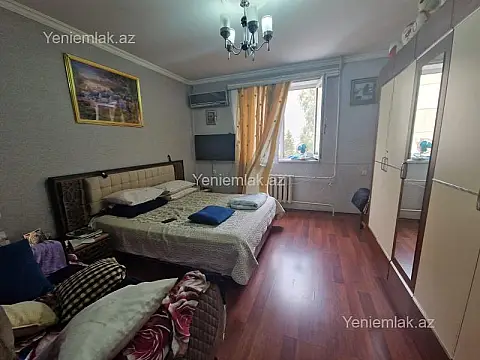 Satılır 3 otaqlı köhnə tikili 105 m²