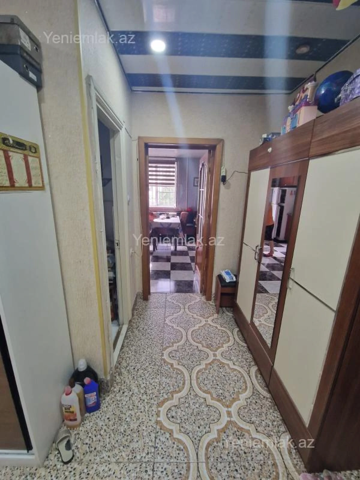 Satılır 3 otaqlı köhnə tikili 105 m²