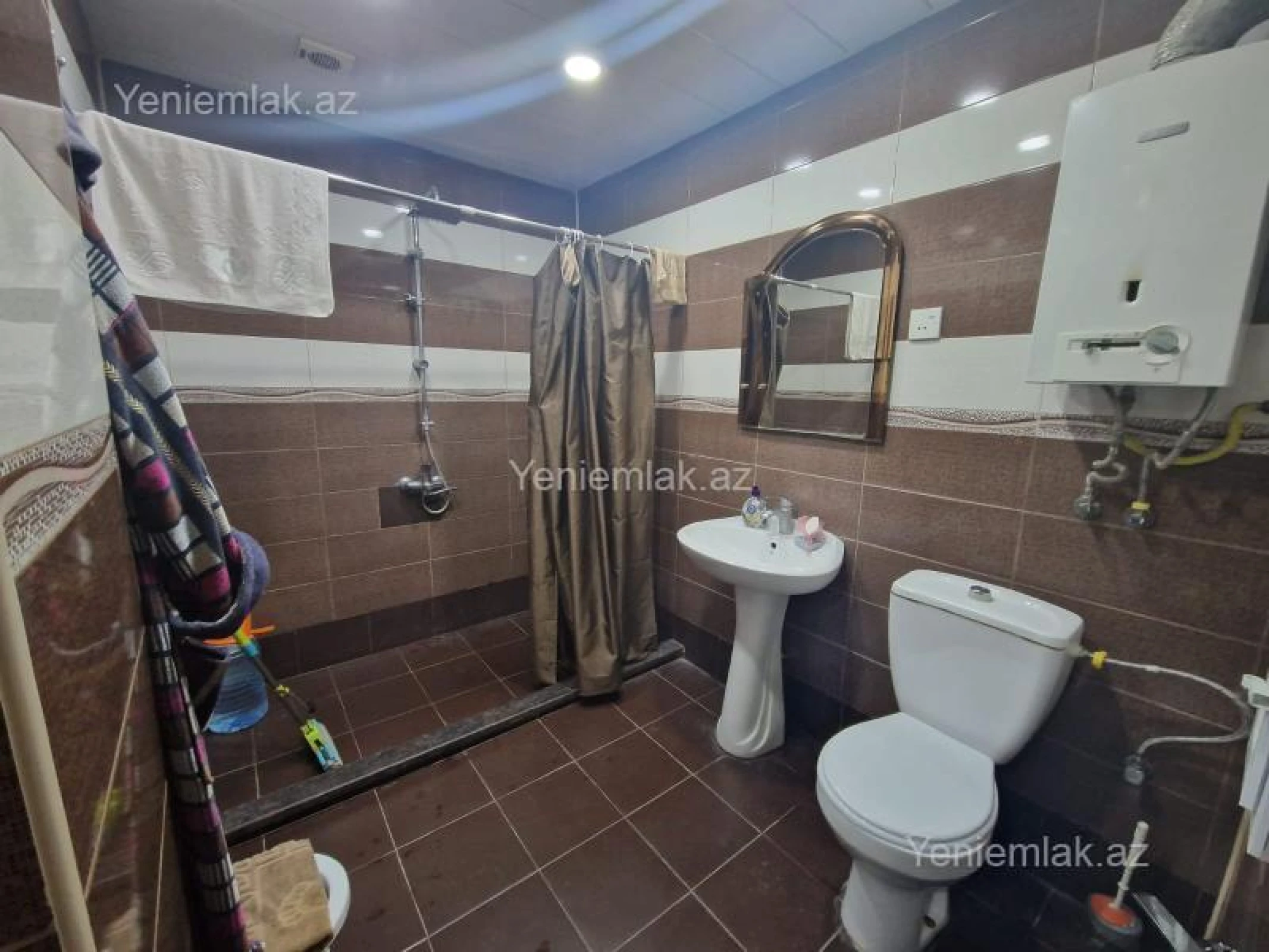 Satılır 3 otaqlı köhnə tikili 105 m²