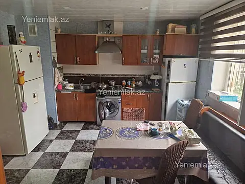 Satılır 3 otaqlı köhnə tikili 105 m²