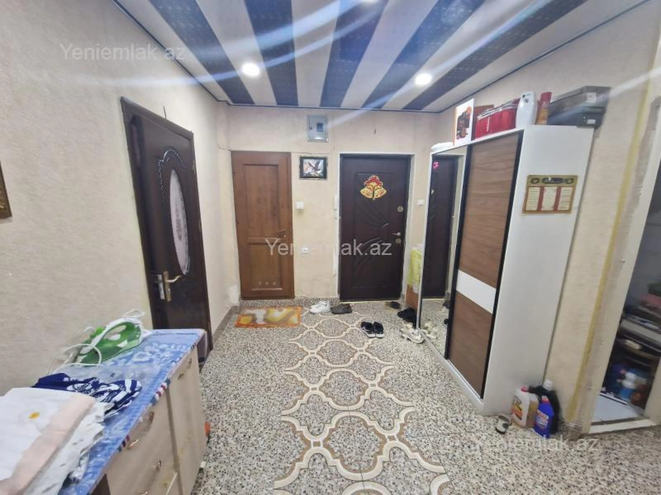 Satılır 3 otaqlı köhnə tikili 105 m²