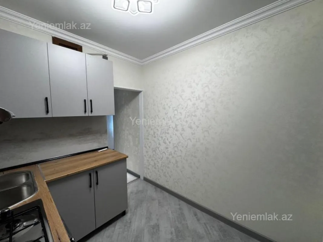 Satılır 2 otaqlı köhnə tikili 55 m²