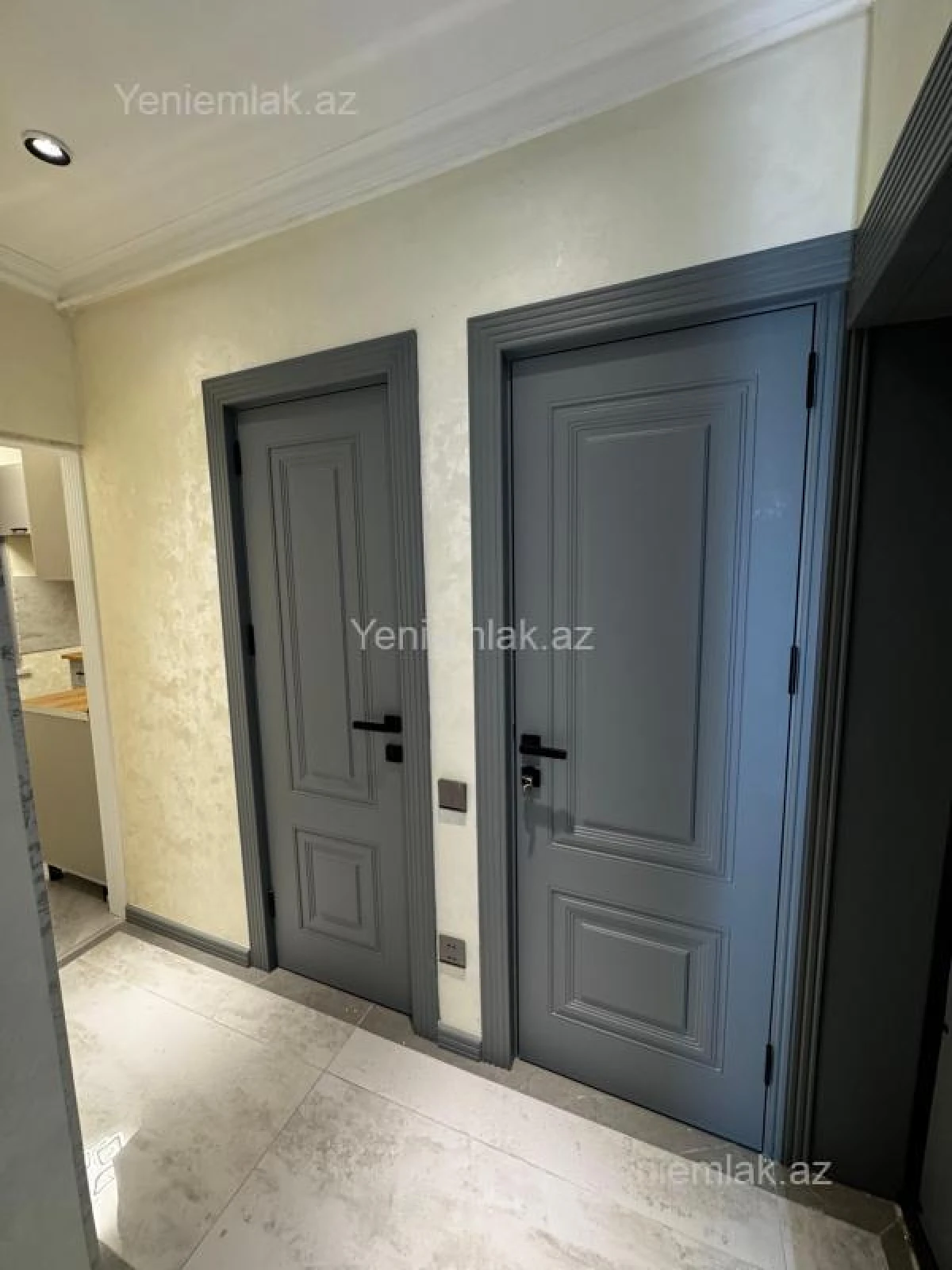 Satılır 2 otaqlı köhnə tikili 55 m²