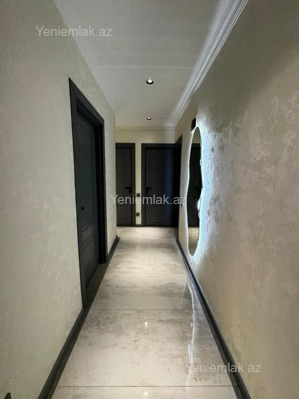 Satılır 2 otaqlı köhnə tikili 55 m²