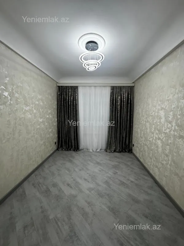 Satılır 2 otaqlı köhnə tikili 55 m²