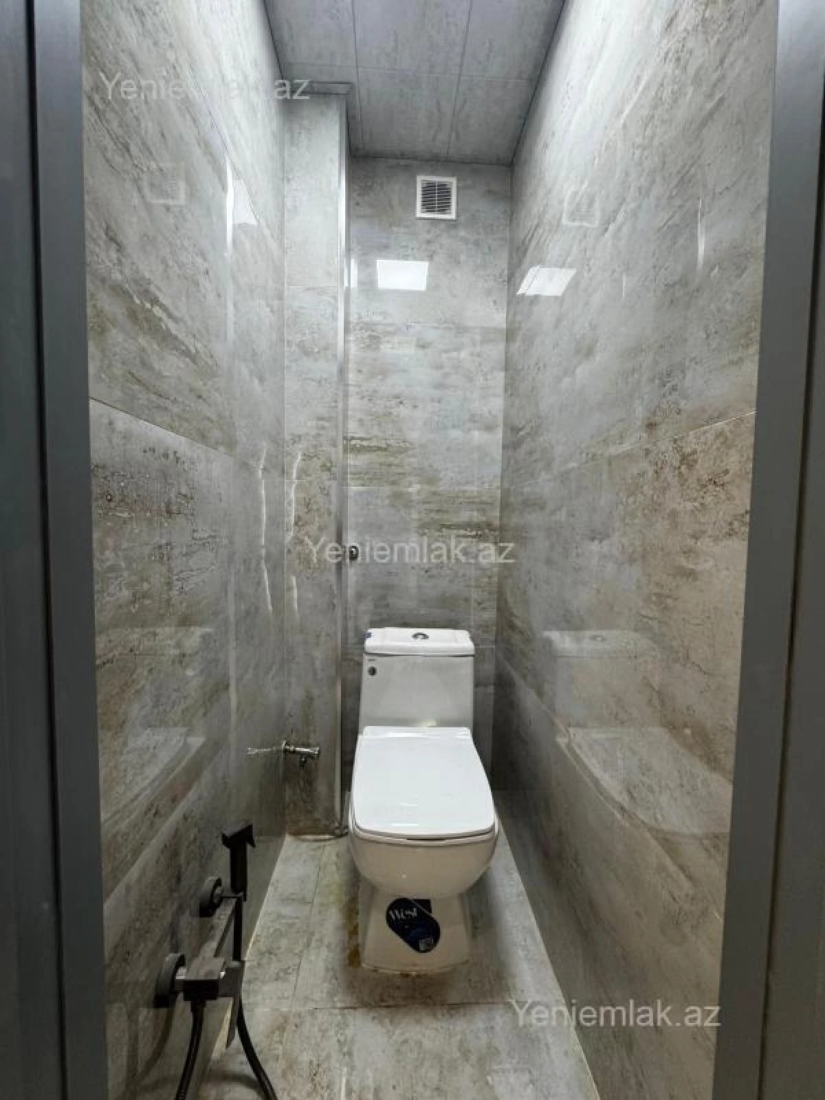 Satılır 2 otaqlı köhnə tikili 55 m²