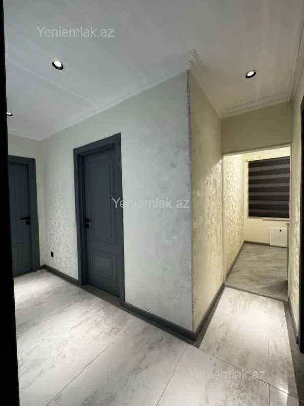 Satılır 2 otaqlı köhnə tikili 55 m²
