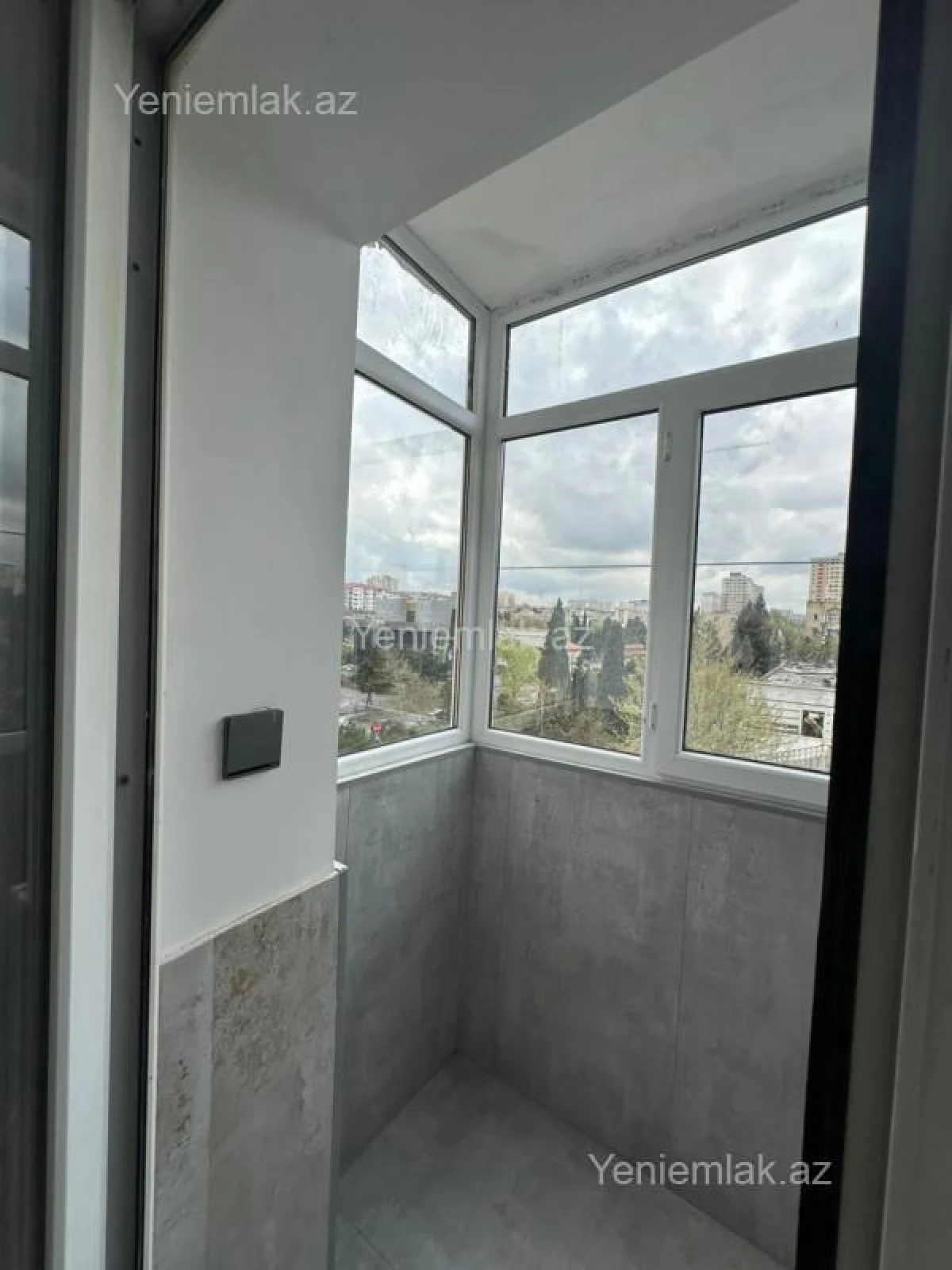 Satılır 2 otaqlı köhnə tikili 55 m²