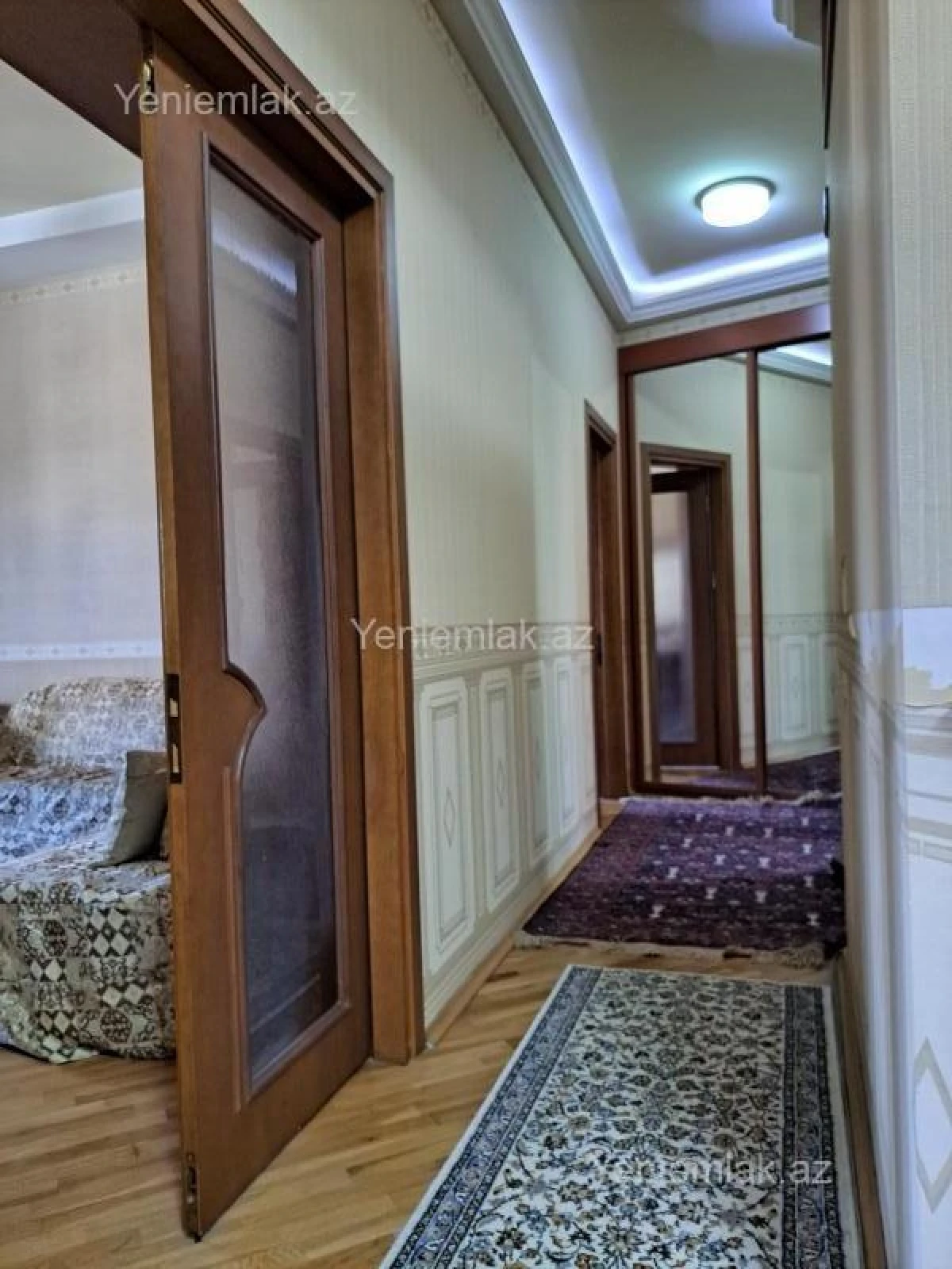 Satılır 4 otaqlı köhnə tikili 105 m²