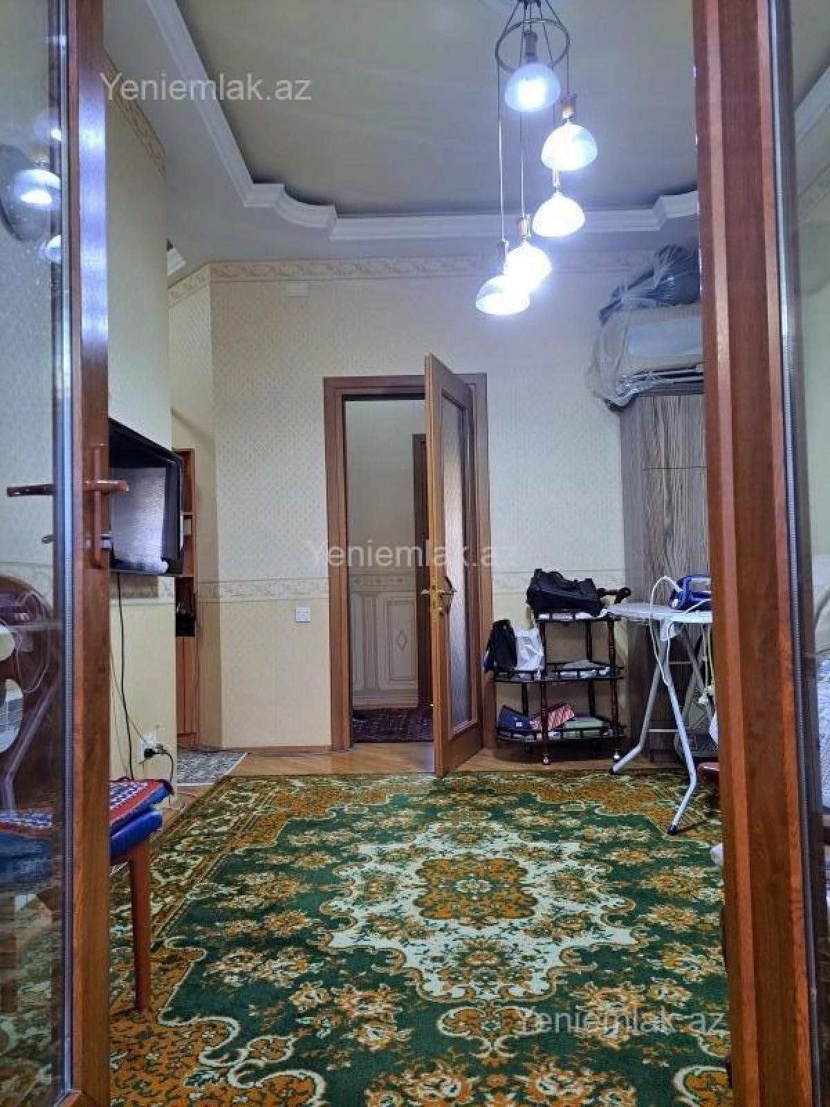 Satılır 4 otaqlı köhnə tikili 105 m²