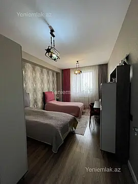 Satılır 3 otaqlı yeni tikili 131 m²