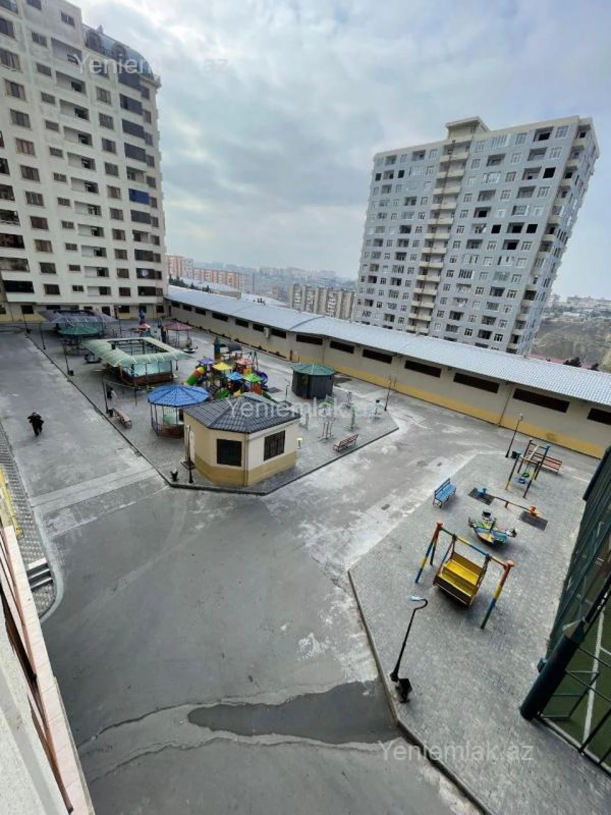 Satılır 3 otaqlı yeni tikili 131 m²