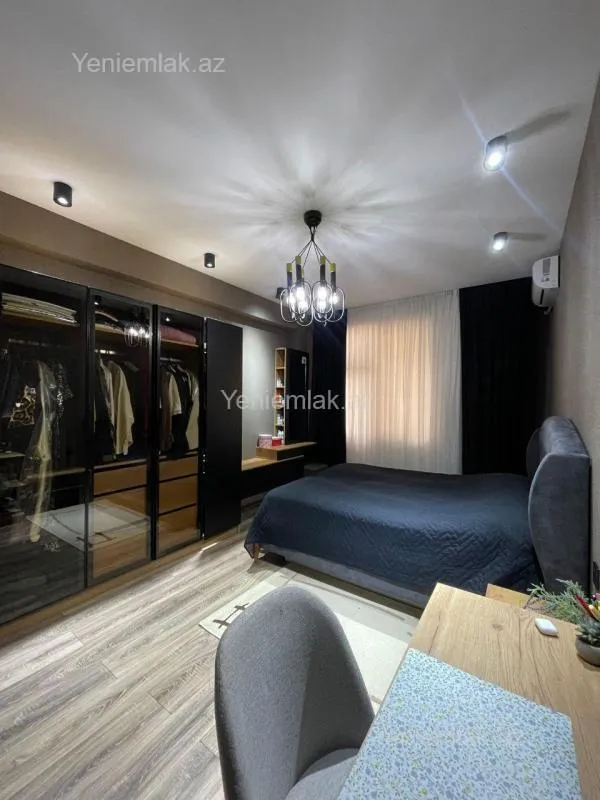 Satılır 3 otaqlı yeni tikili 131 m²