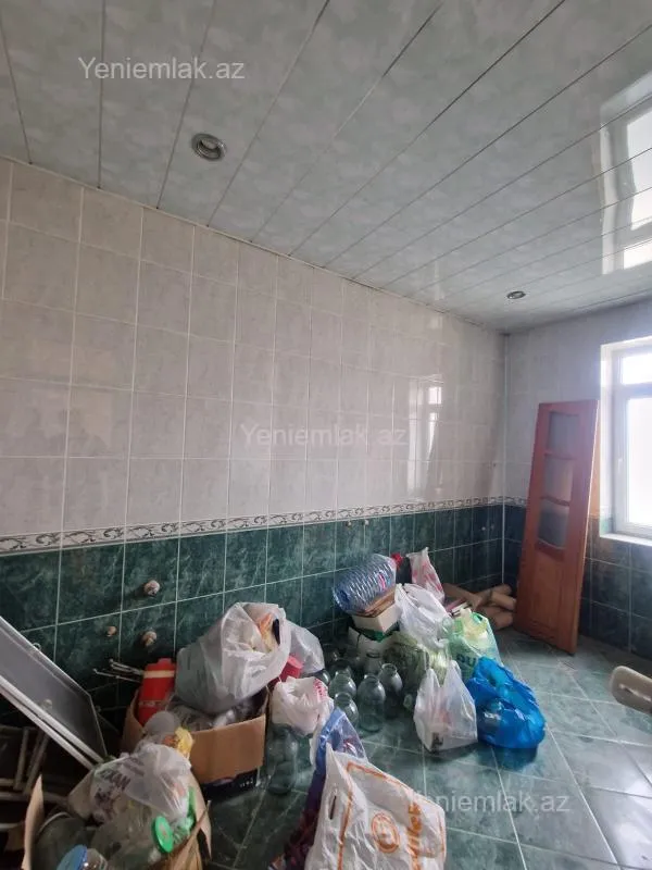 Satılır 7 otaqlı həyət evi 210 m²