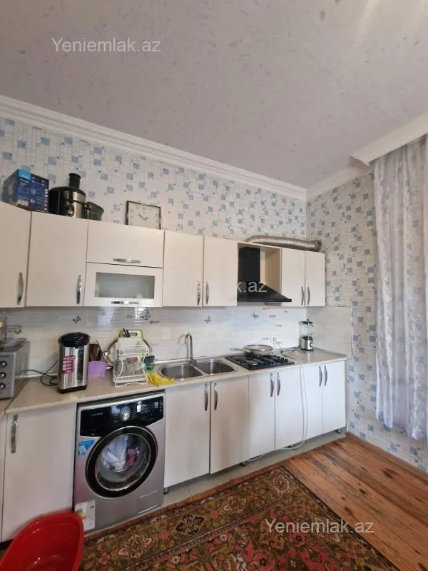 Satılır 7 otaqlı həyət evi 210 m²