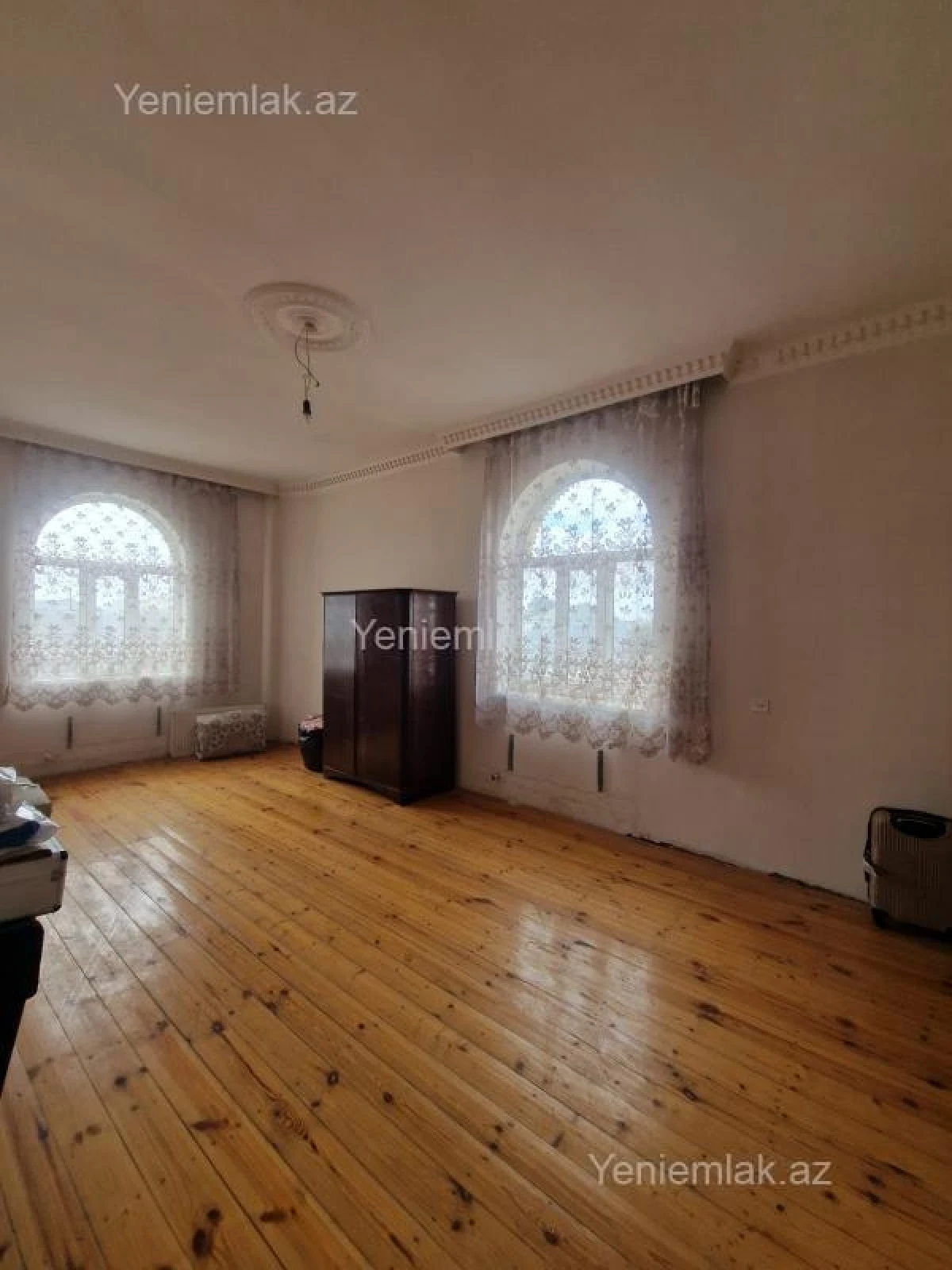 Satılır 7 otaqlı həyət evi 210 m²