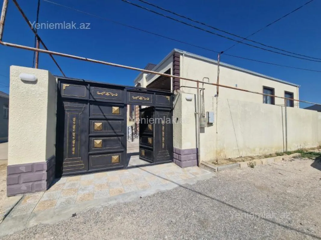 Satılır 4 otaqlı həyət evi 121 m²