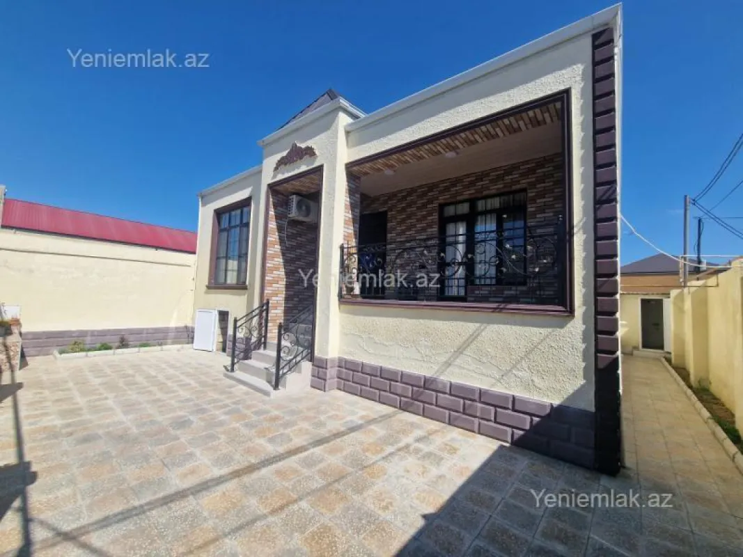 Satılır 4 otaqlı həyət evi 121 m²