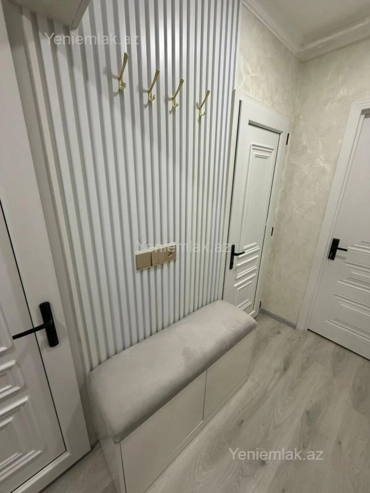Satılır 2 otaqlı köhnə tikili 70 m²