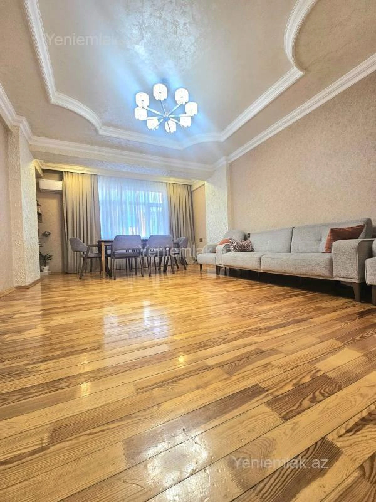 Satılır 3 otaqlı yeni tikili 120 m²