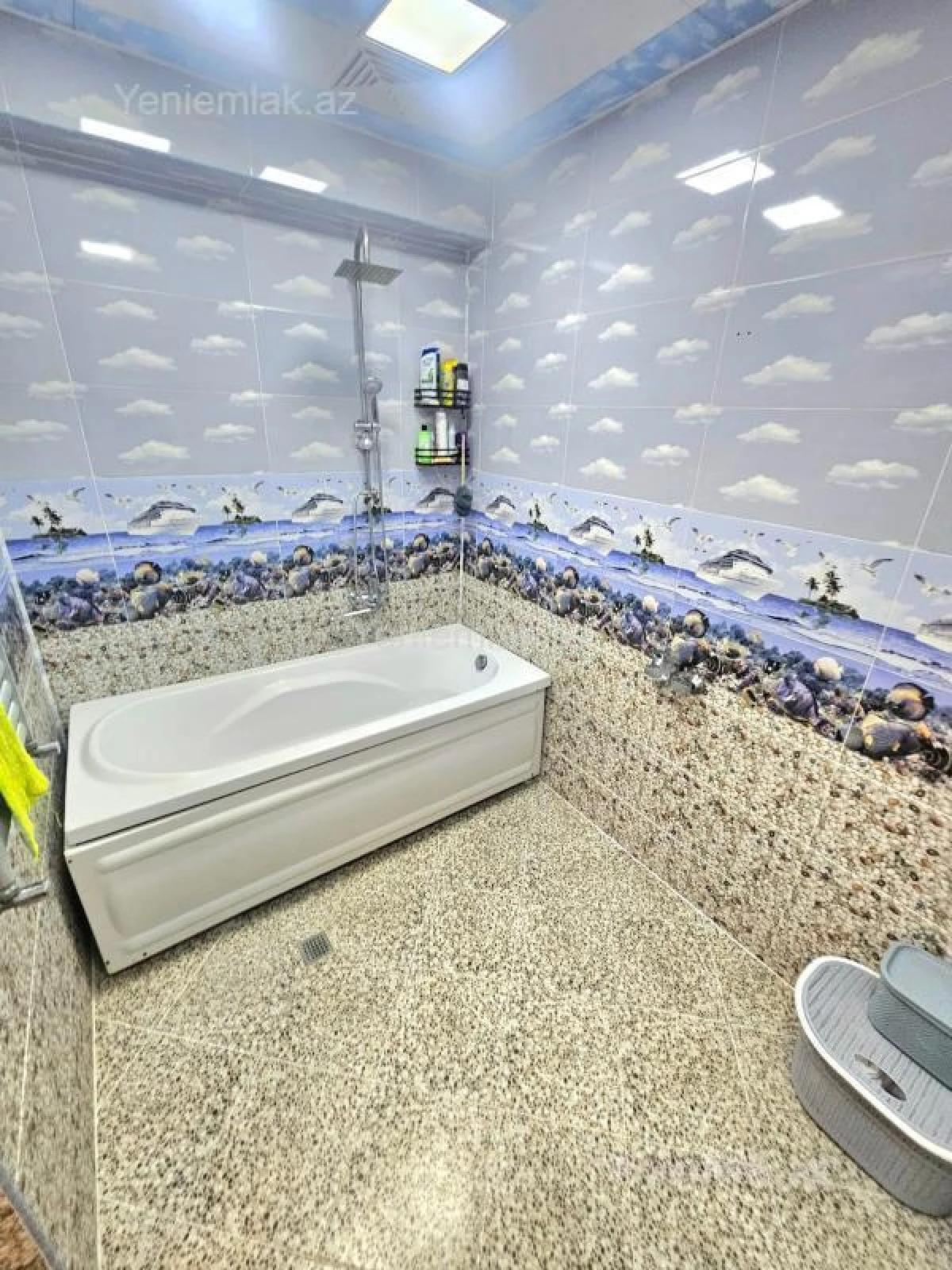 Satılır 3 otaqlı yeni tikili 120 m²