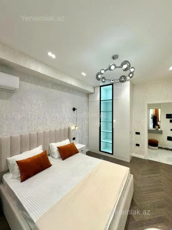 Satılır 2 otaqlı yeni tikili 60 m²