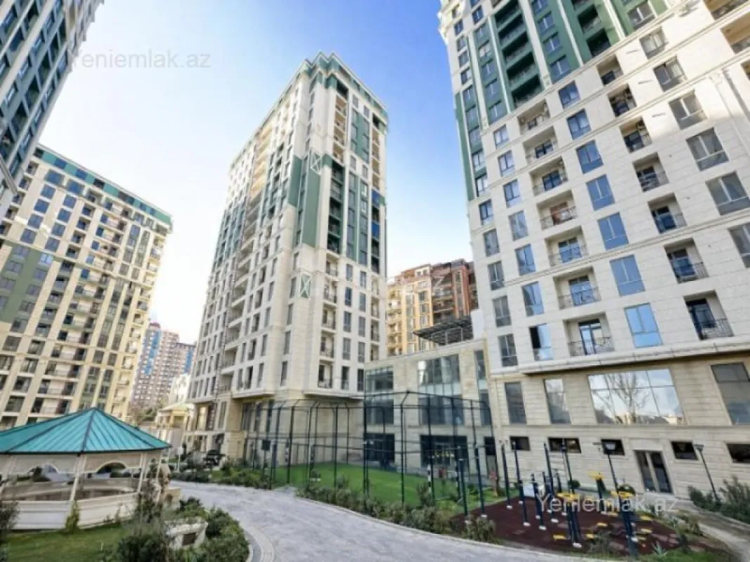 Satılır 2 otaqlı yeni tikili 60 m²