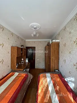 Satılır 3 otaqlı köhnə tikili 70 m²