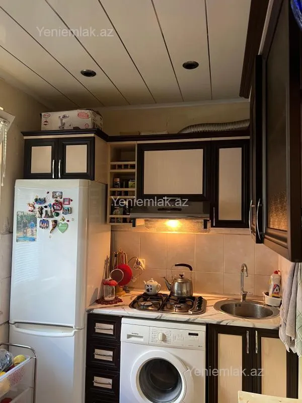 Satılır 3 otaqlı köhnə tikili 70 m²