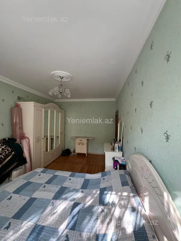 Satılır 3 otaqlı köhnə tikili 70 m²