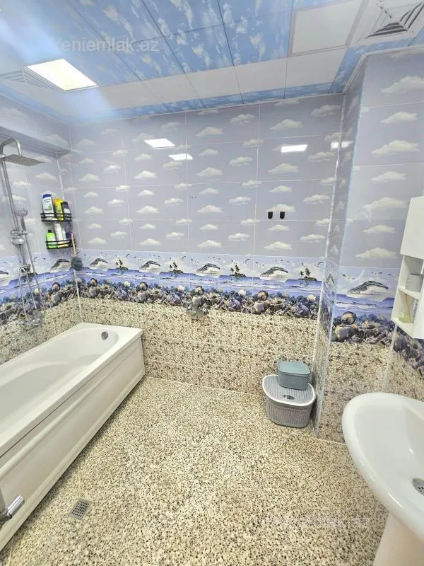 Satılır 3 otaqlı yeni tikili 123 m²