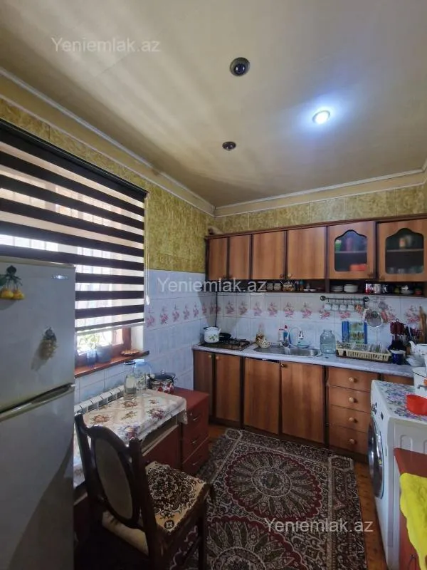 Satılır 5 otaqlı həyət evi 142 m²