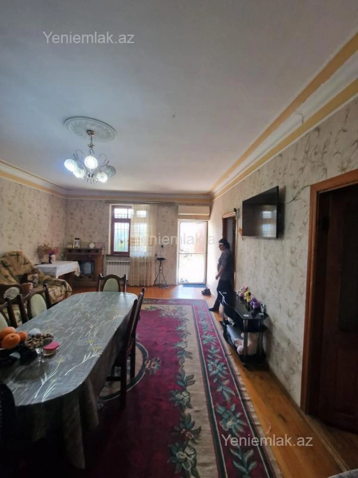 Satılır 5 otaqlı həyət evi 142 m²
