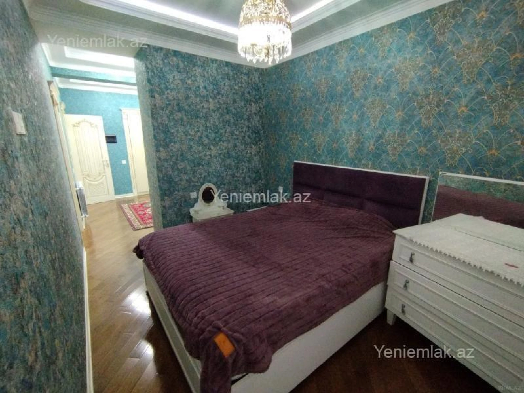 Satılır 3 otaqlı yeni tikili 140 m²