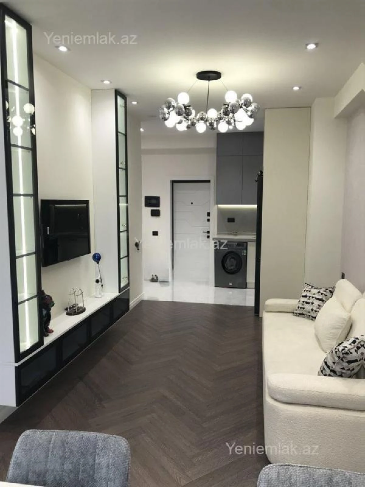 Satılır 2 otaqlı yeni tikili 60 m²