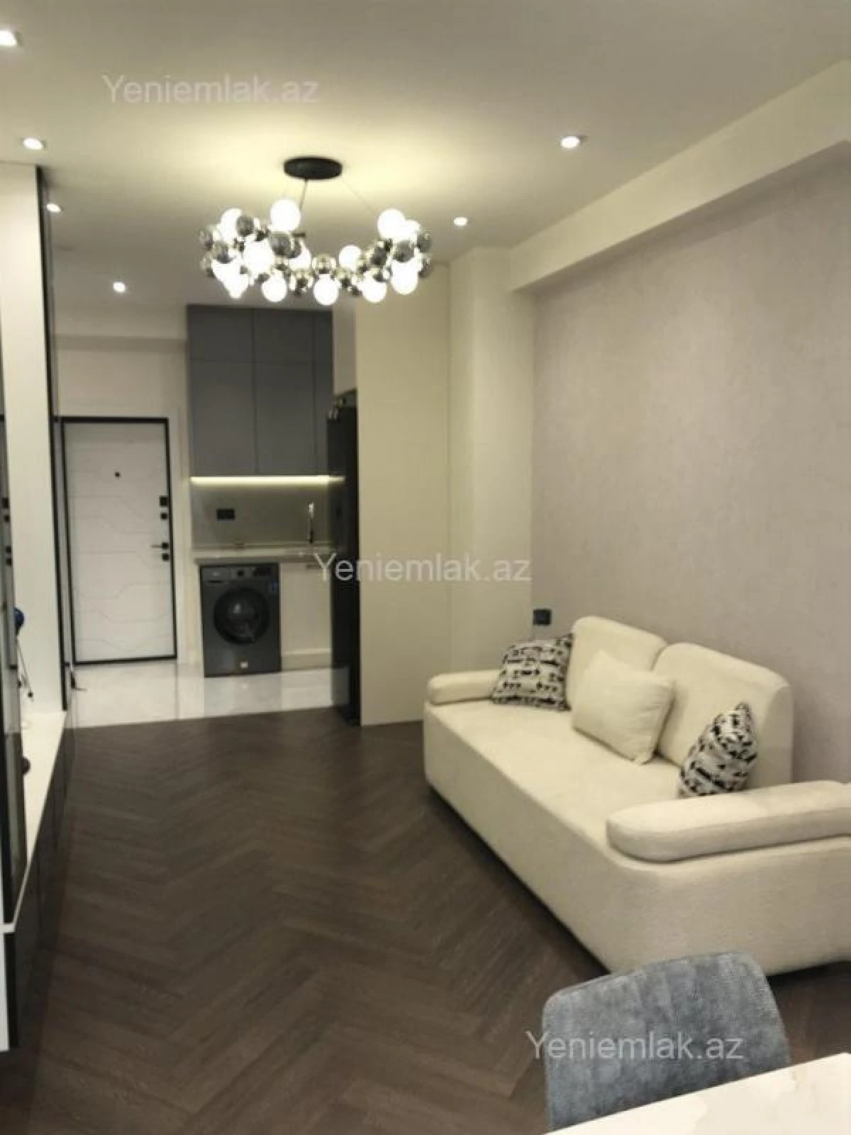 Satılır 2 otaqlı yeni tikili 60 m²