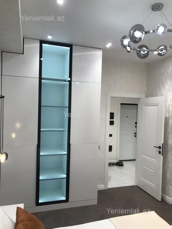 Satılır 2 otaqlı yeni tikili 60 m²