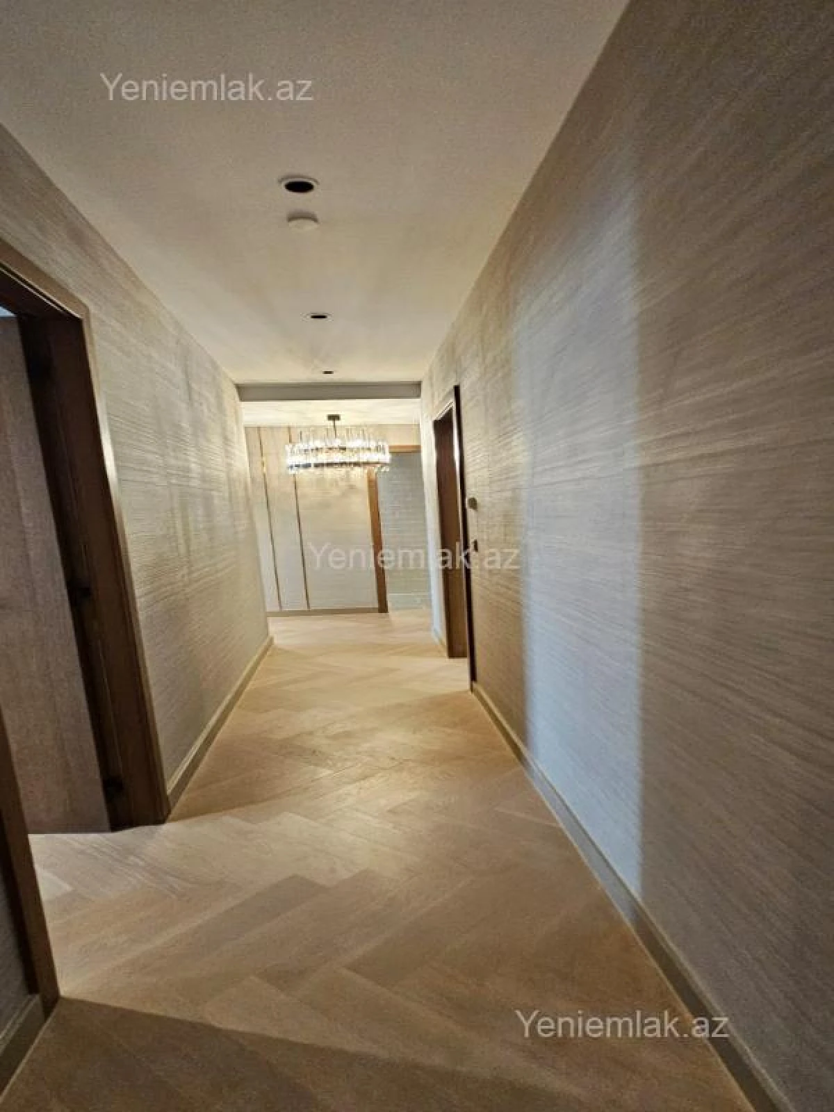 Satılır 3 otaqlı yeni tikili 155 m²