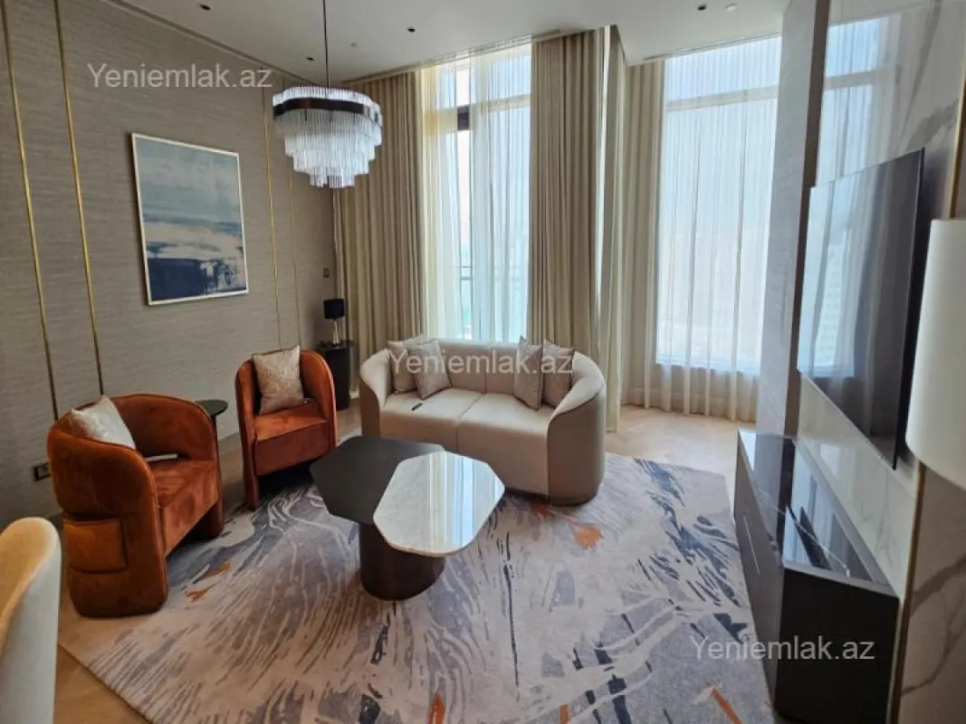 Satılır 3 otaqlı yeni tikili 155 m²