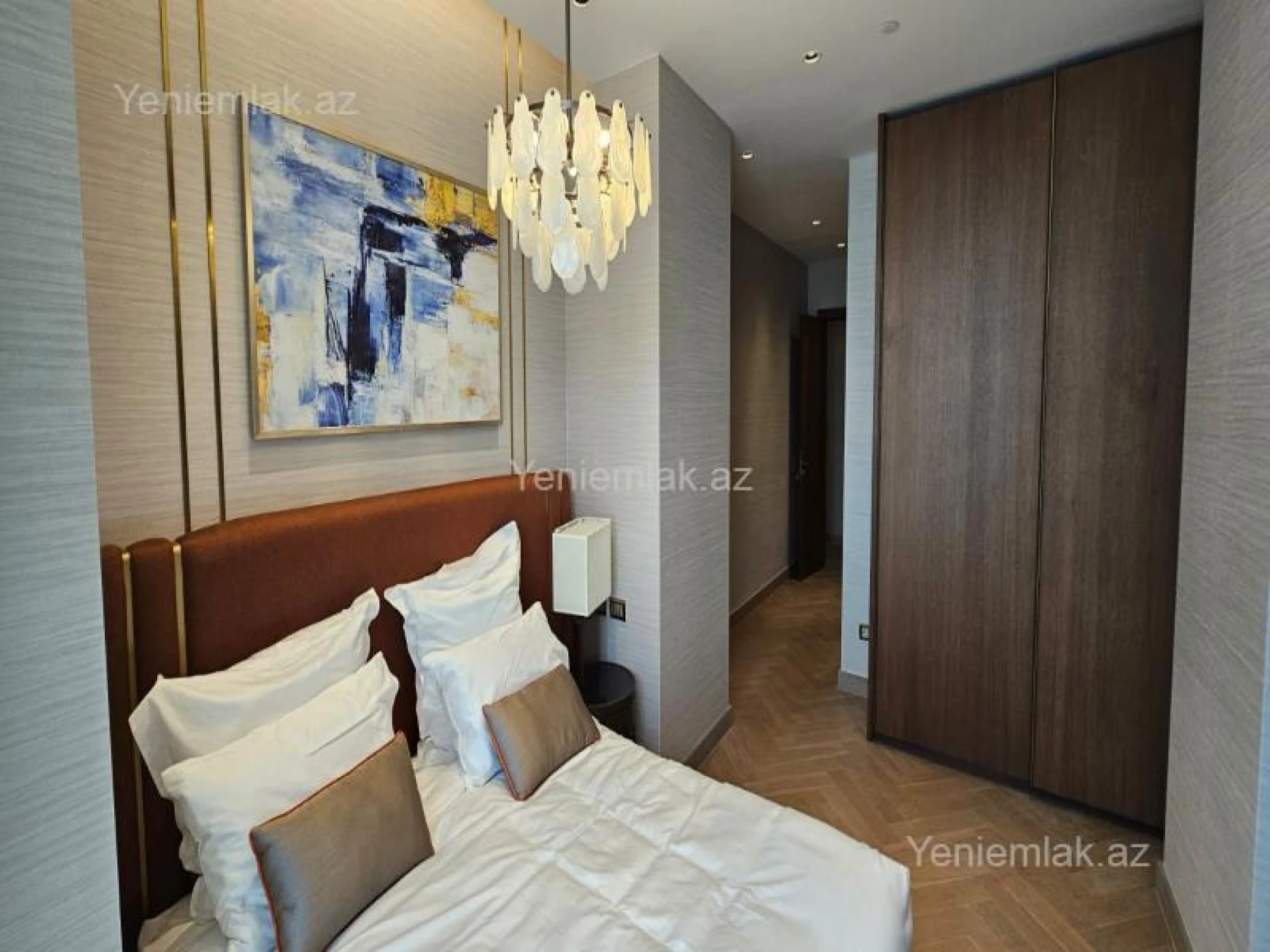 Satılır 3 otaqlı yeni tikili 155 m²