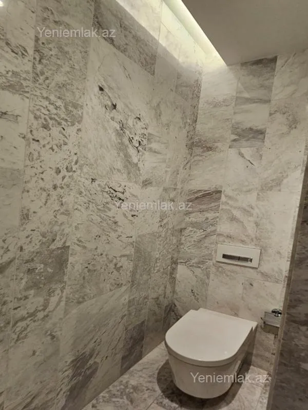 Satılır 3 otaqlı yeni tikili 155 m²