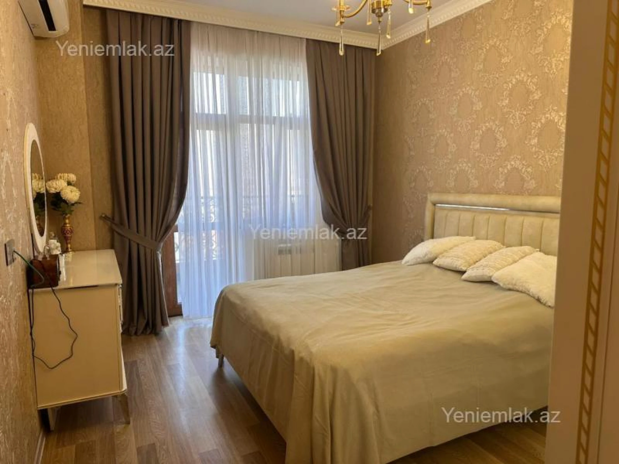 Satılır 2 otaqlı yeni tikili 75 m²