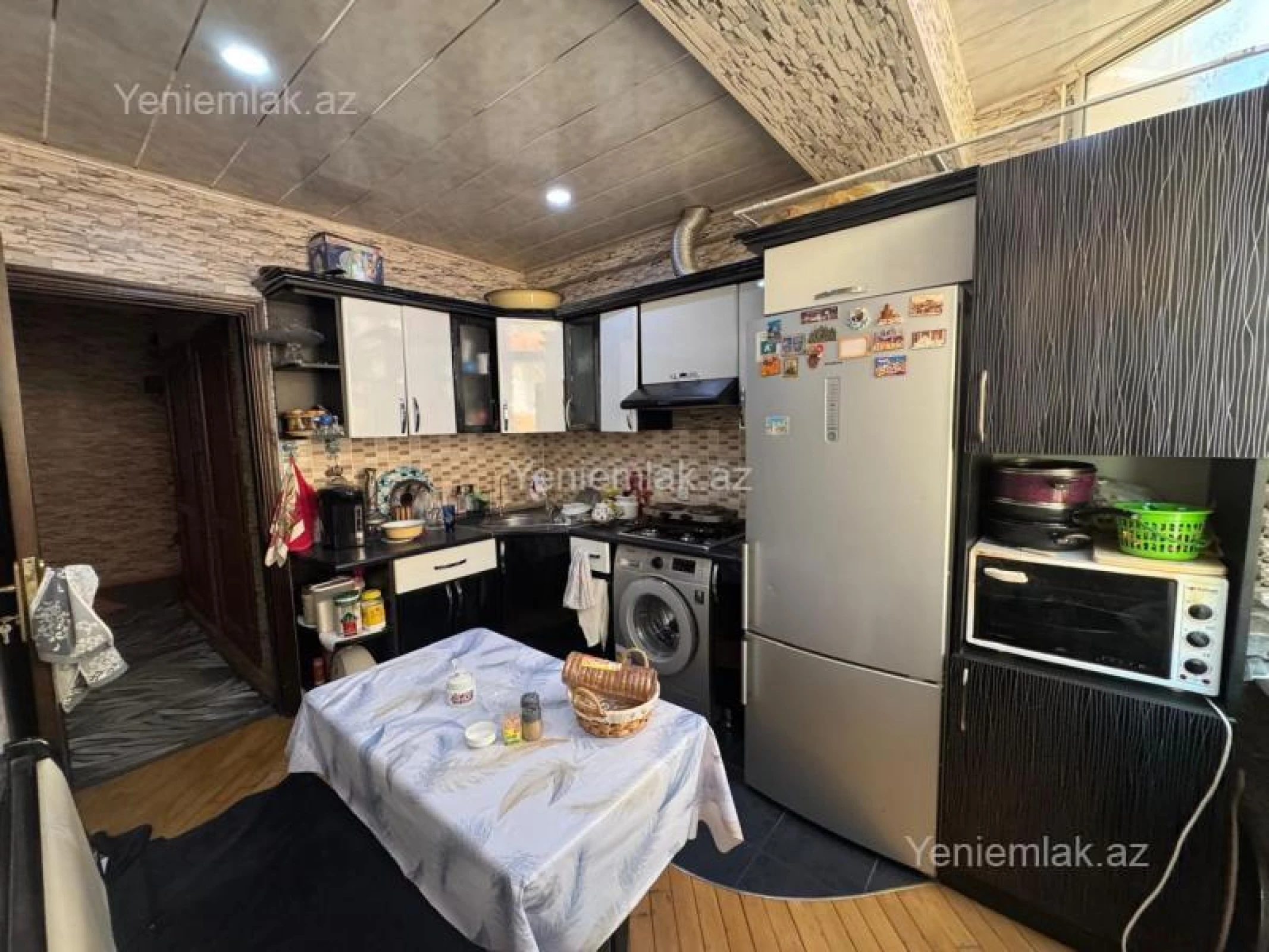 Satılır 3 otaqlı yeni tikili 70 m²