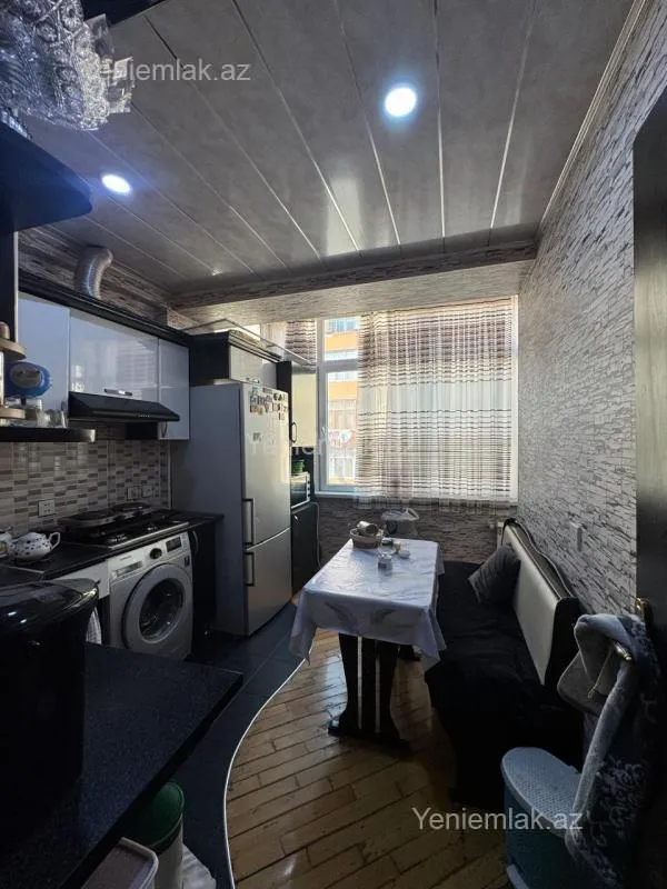 Satılır 3 otaqlı yeni tikili 70 m²
